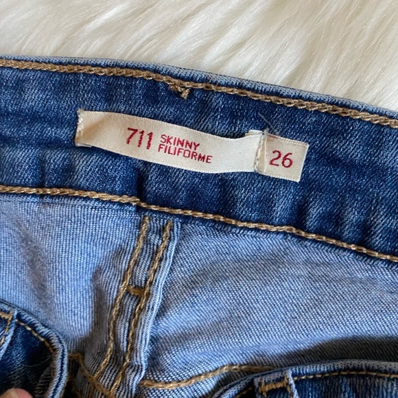 Levis 711 Skinny Jeans - Picture 5 of 6